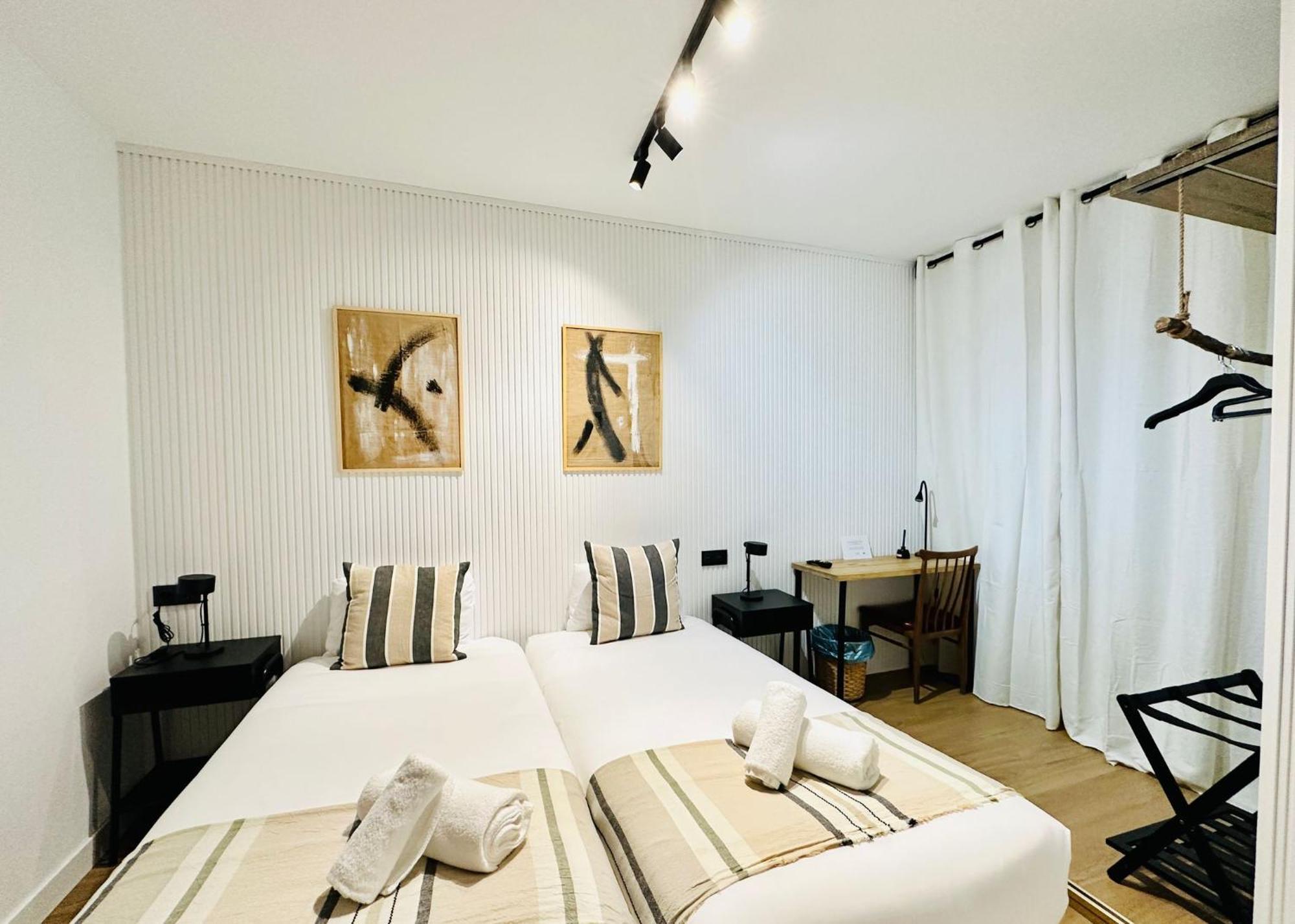 Autentic Boutique Moncloa Madrid Exteriör bild